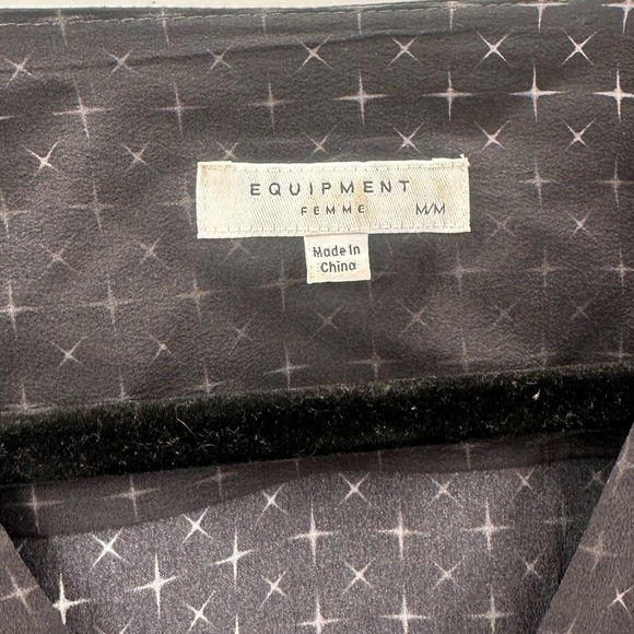 Equipment Black Star Print 100% Silk Dress Size Medium - Picture 2 of 4